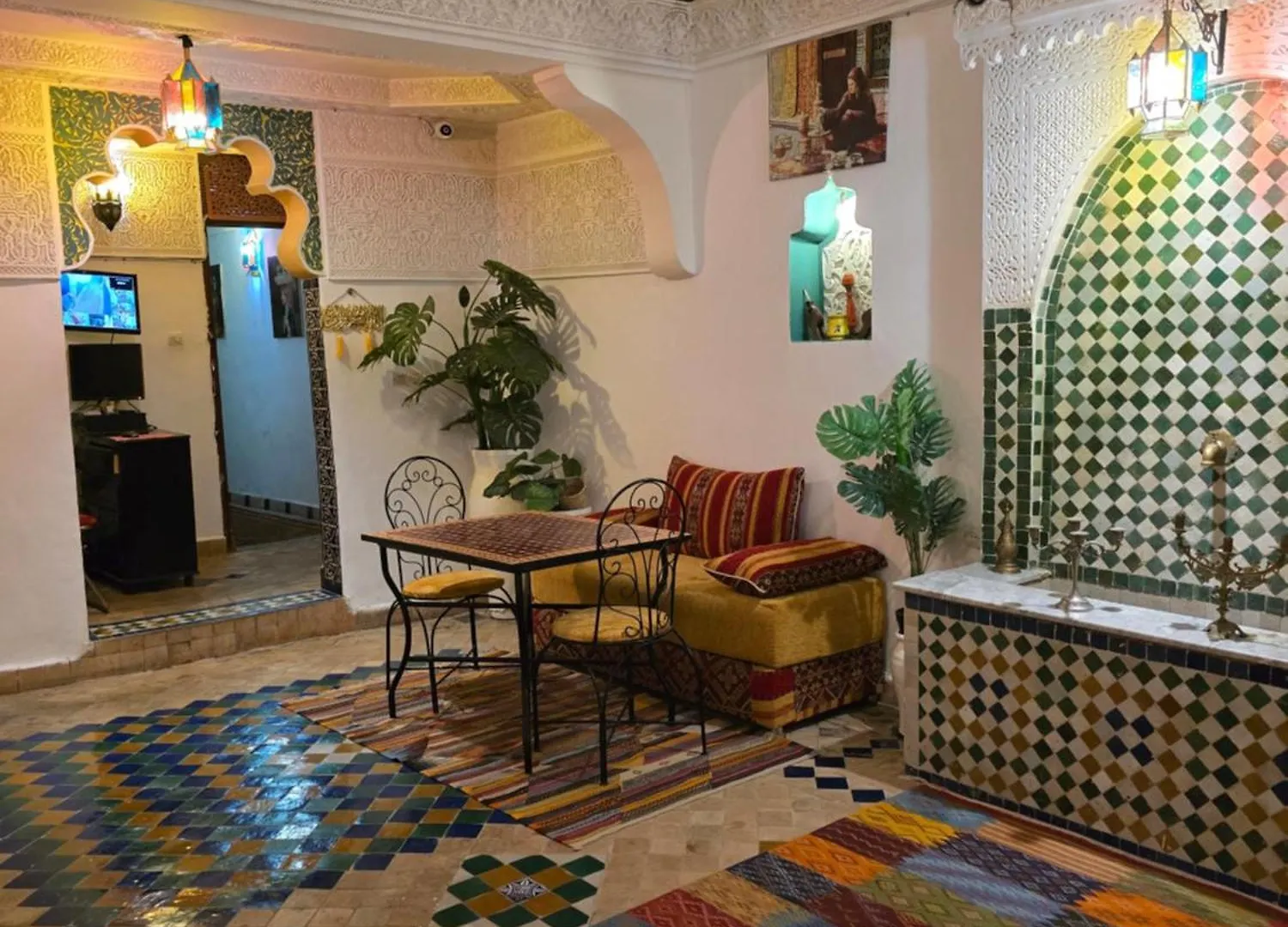 Riad Mounadim فاس